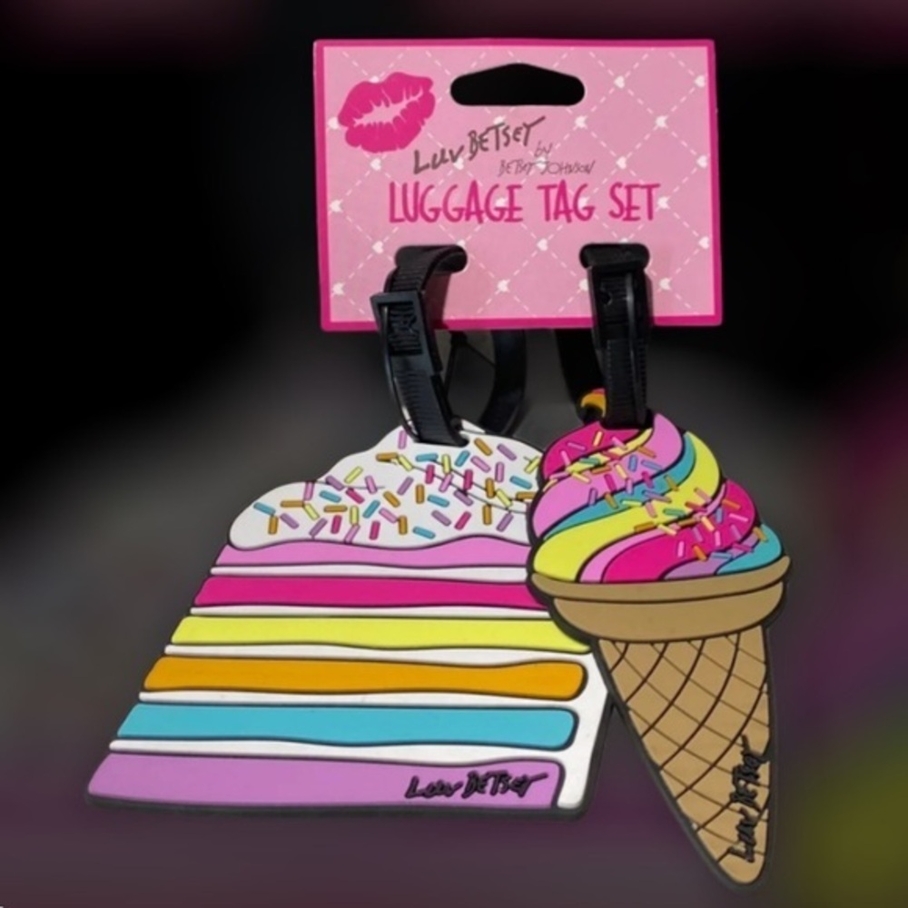 Betsey Johnson Duo Luggage Tag Set